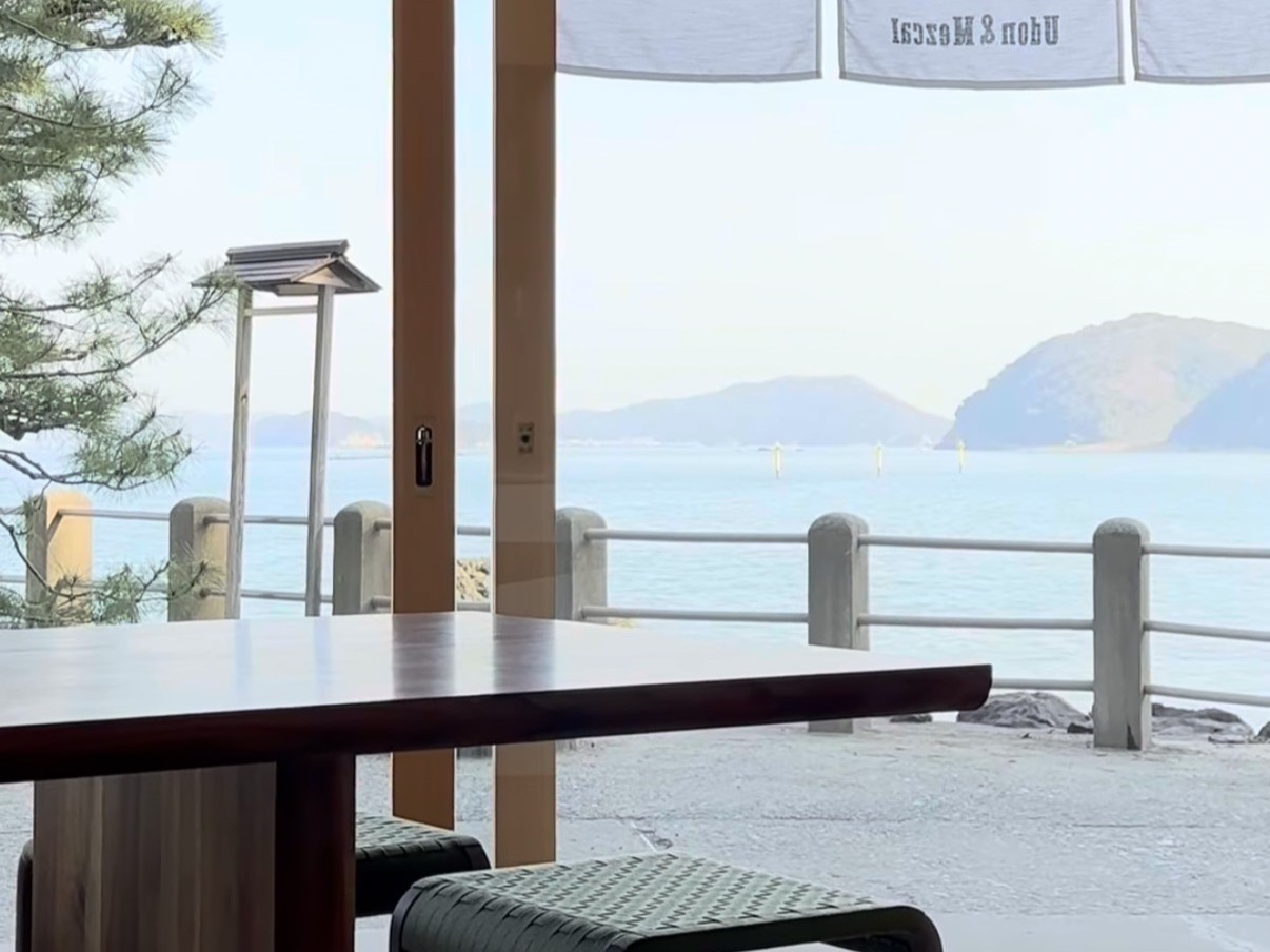 饂飩 松 店内